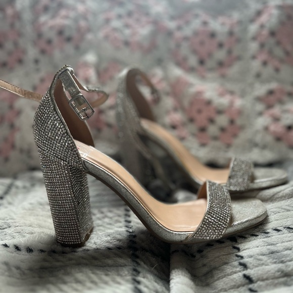 Shoes - Women's Prom/Event Silver Rhinestone Block Heel Sandals